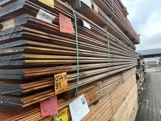 Ca. 118x Douglas wisselsponning, 18x190mm, lengte 500cm